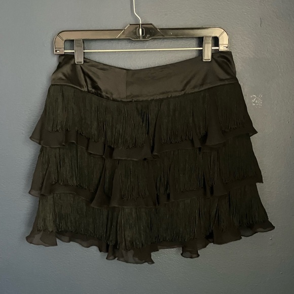BEBE 100% Silk Fringe Ruffle Black Mini Skirt Size Small Zip Up Flowy VTG Y2K - Picture 2 of 7